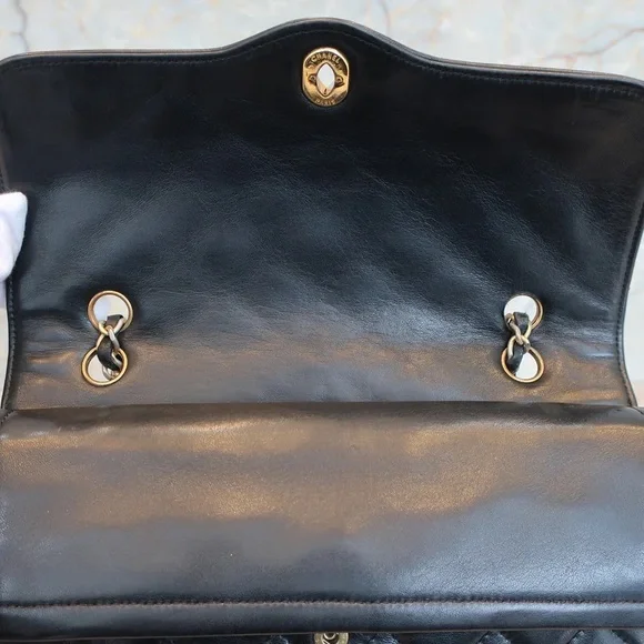 Authentic CHANEL double flap two color hardware Paris lambskin classic bag - Picture 4 of 16